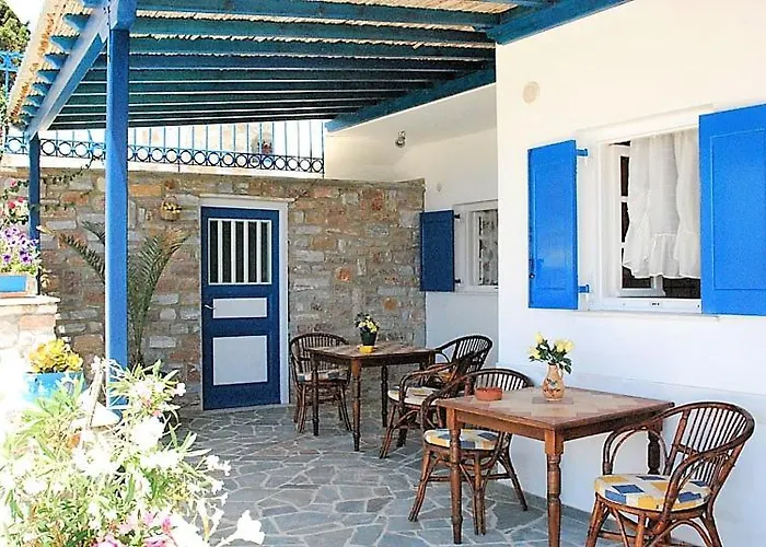 Aigaio View & Aparthotel 3*