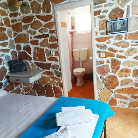 Aigaio View & Lejlighedshotel 3*
